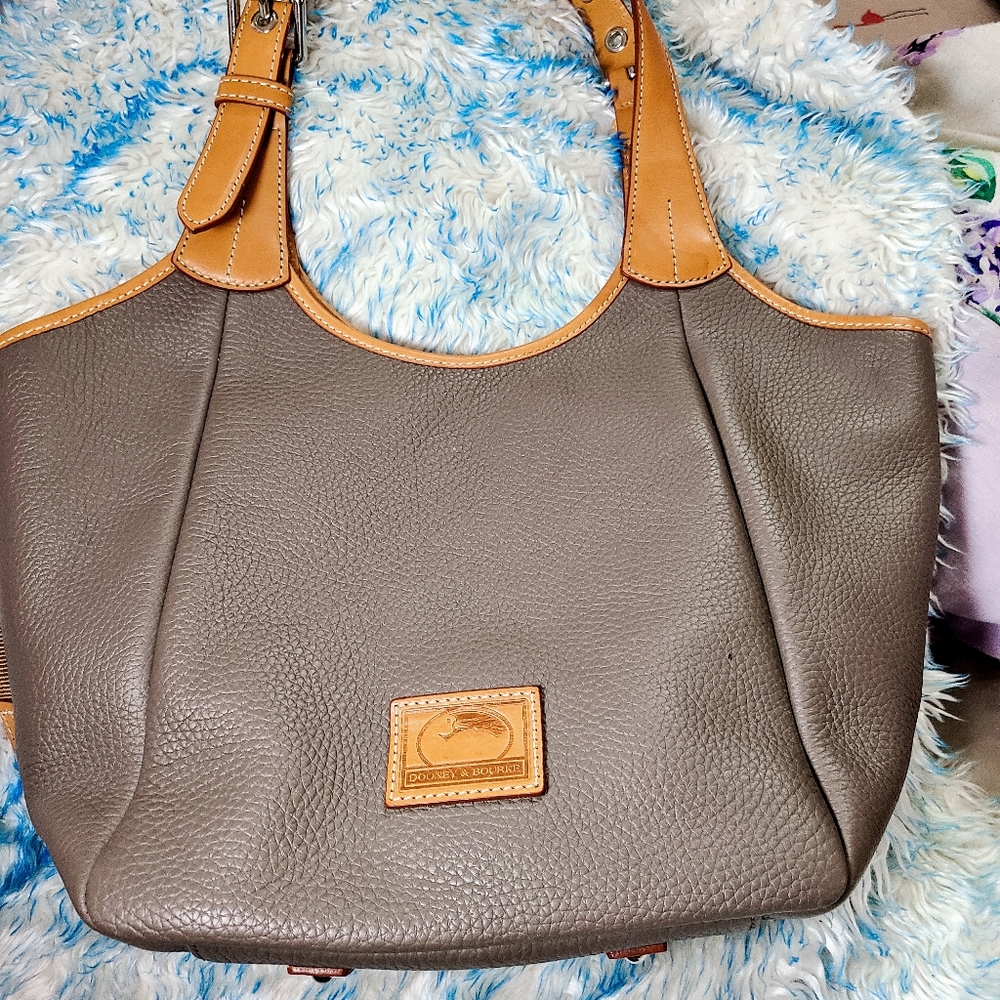 Dooney & Bourke purse